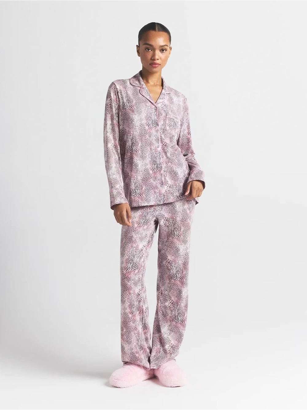 SKIMS Sleep Long Sleeve Button Up Set